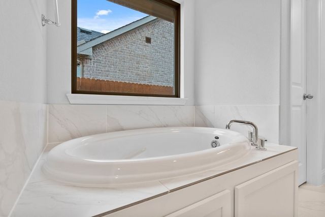 4109 Harrison Street, Heartland, TX 75114