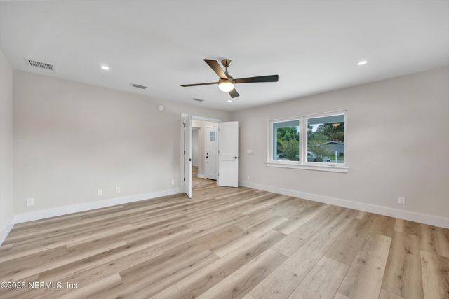 1124 OCEANWOOD Drive S, Neptune Beach, FL 32266