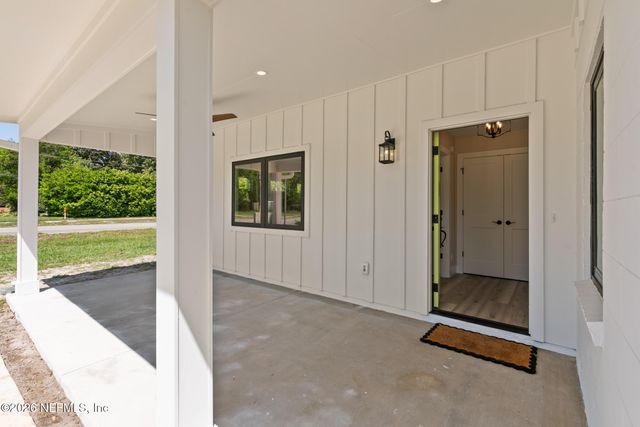 1124 OCEANWOOD Drive S, Neptune Beach, FL 32266