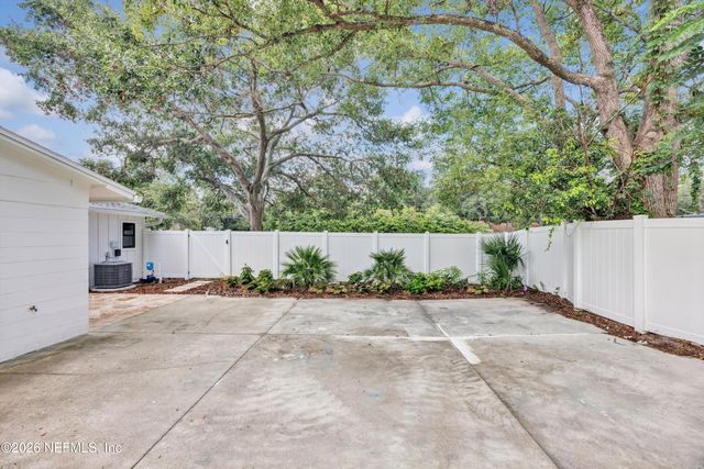 1124 OCEANWOOD Drive S, Neptune Beach, FL 32266