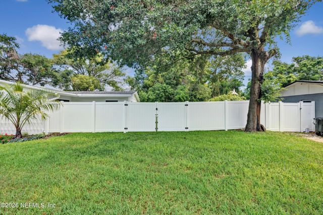 1124 OCEANWOOD Drive S, Neptune Beach, FL 32266