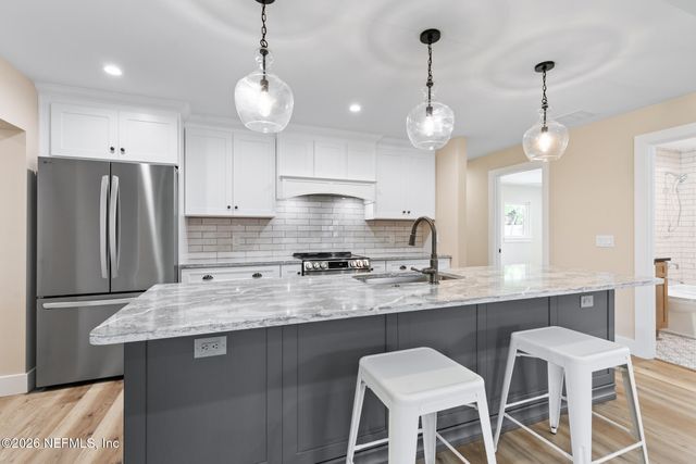 1124 OCEANWOOD Drive S, Neptune Beach, FL 32266