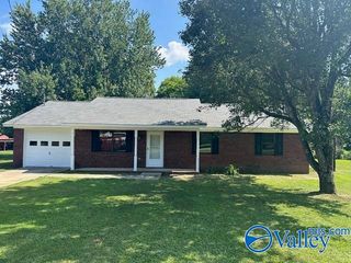 73 Lavaughn Drive, Albertville, AL 35950