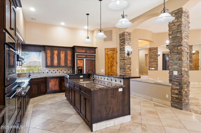 9515 E Julep Circle, Mesa, AZ 85207