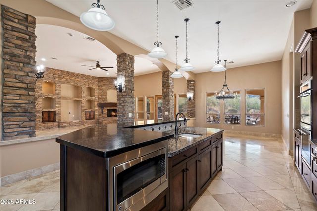 9515 E Julep Circle, Mesa, AZ 85207