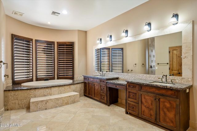 9515 E Julep Circle, Mesa, AZ 85207