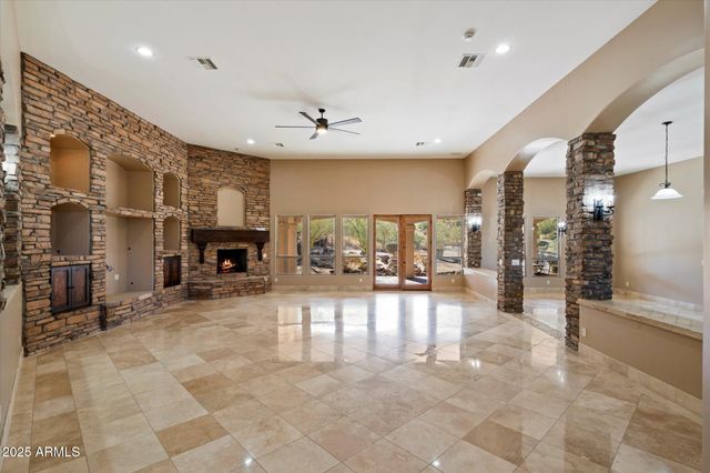 9515 E Julep Circle, Mesa, AZ 85207