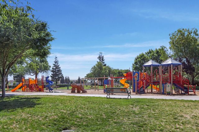 1945 San Ramos Way, Modesto, CA 95358