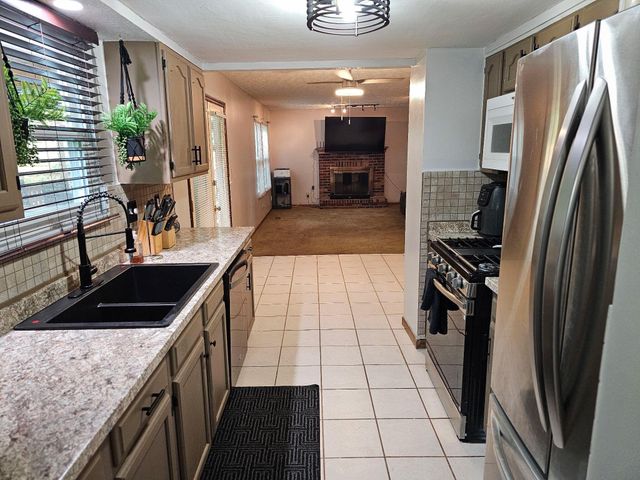 144 Garston Court, Columbus, OH 43230