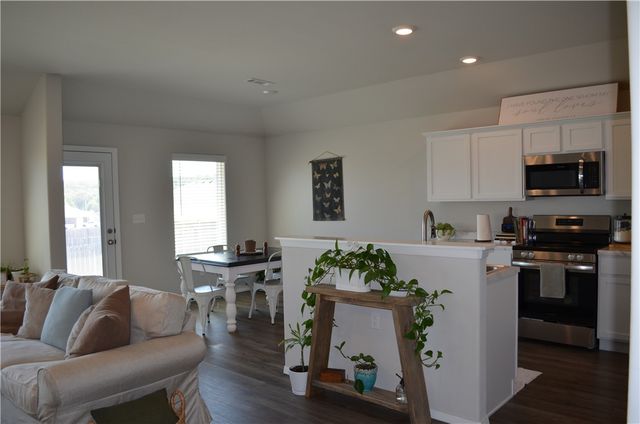 10607 Pine, Fort Smith, AR 72916
