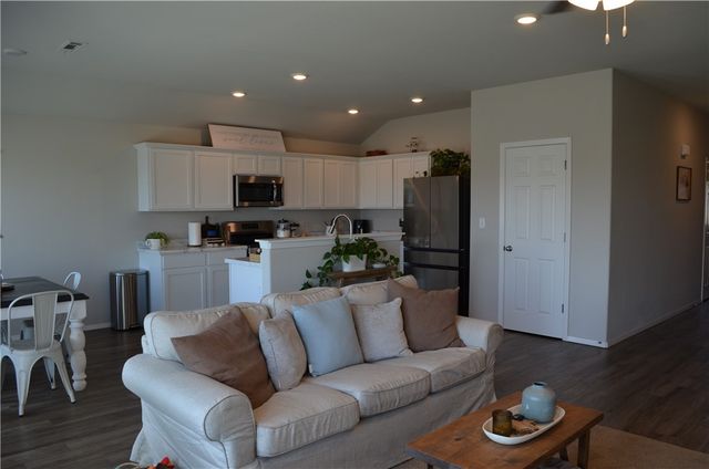 10607 Pine, Fort Smith, AR 72916