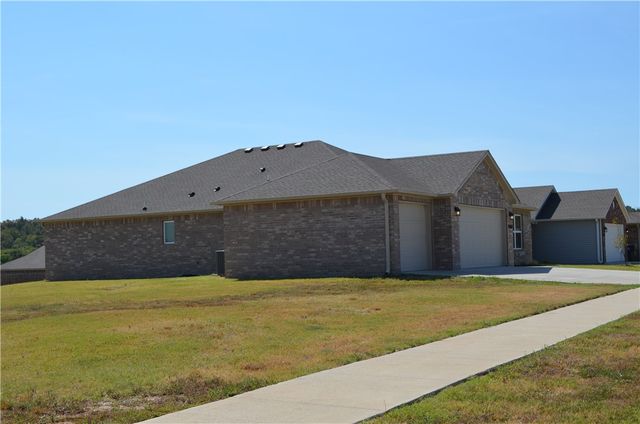10607 Pine, Fort Smith, AR 72916