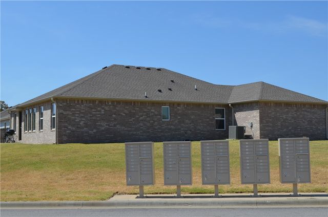 10607 Pine, Fort Smith, AR 72916