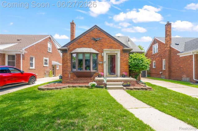 10125 Colwell Avenue, Allen Park, MI 48101