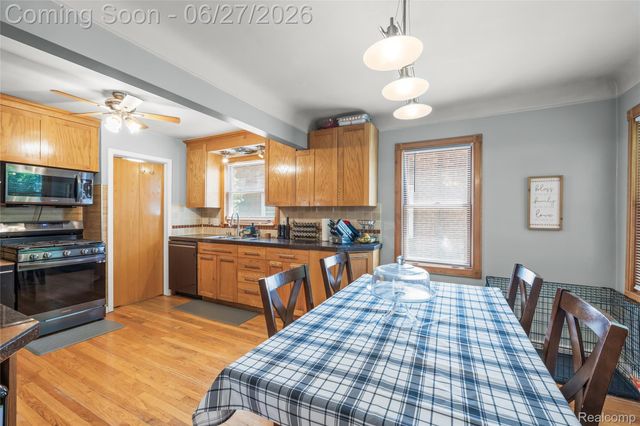 10125 Colwell Avenue, Allen Park, MI 48101