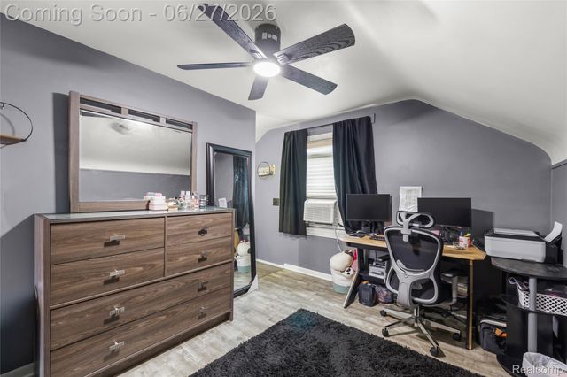 10125 Colwell Avenue, Allen Park, MI 48101
