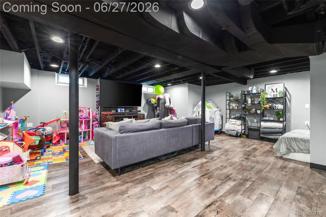10125 Colwell Avenue, Allen Park, MI 48101