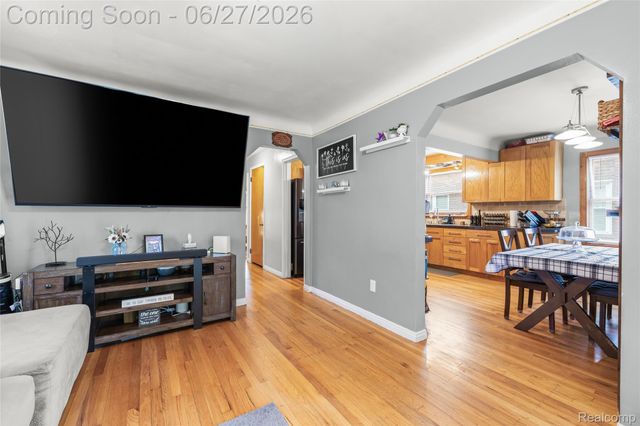10125 Colwell Avenue, Allen Park, MI 48101
