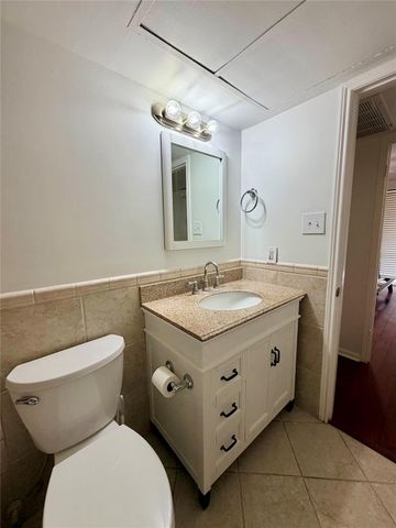 4643 Wild Indigo Street 399, Houston, TX 77027