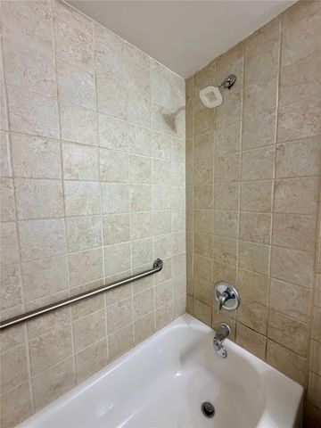 4643 Wild Indigo Street 399, Houston, TX 77027