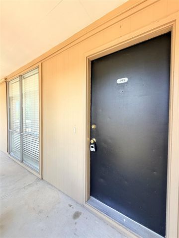 4643 Wild Indigo Street 399, Houston, TX 77027