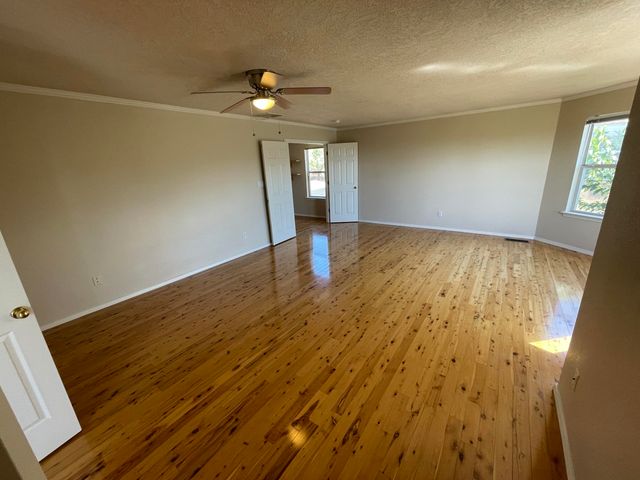 12400 Tularosa Trail NE, Albuquerque, NM 87111