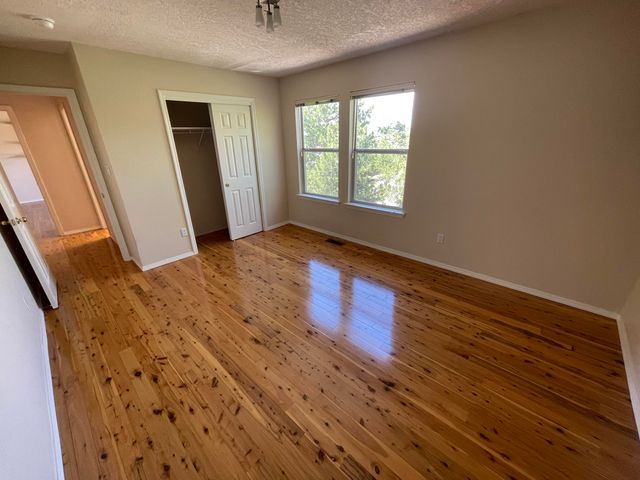 12400 Tularosa Trail NE, Albuquerque, NM 87111
