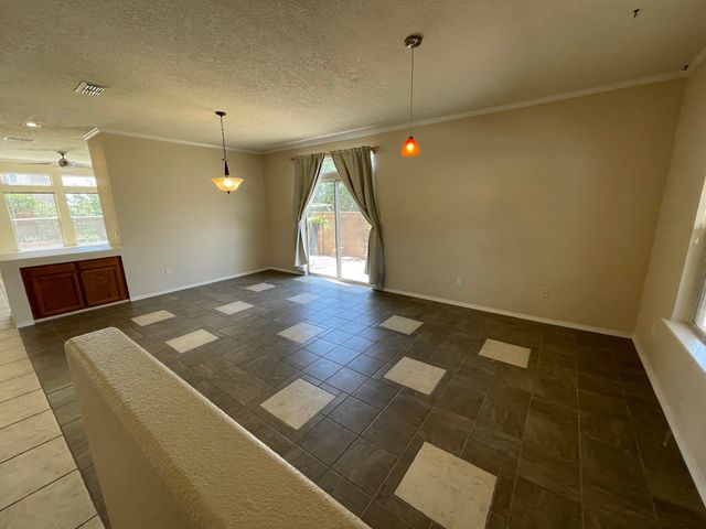 12400 Tularosa Trail NE, Albuquerque, NM 87111