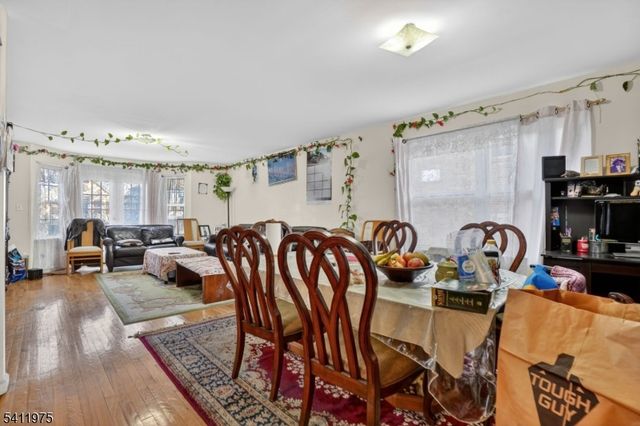 532 Walnut St, Elizabeth City, NJ 07201