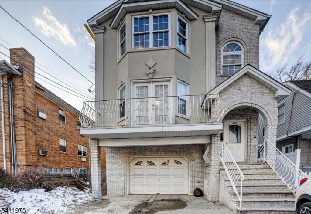 532 Walnut St, Elizabeth City, NJ 07201