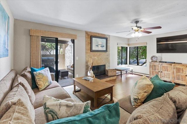 13750 Ruette Le Parc A, Del Mar, CA 92014