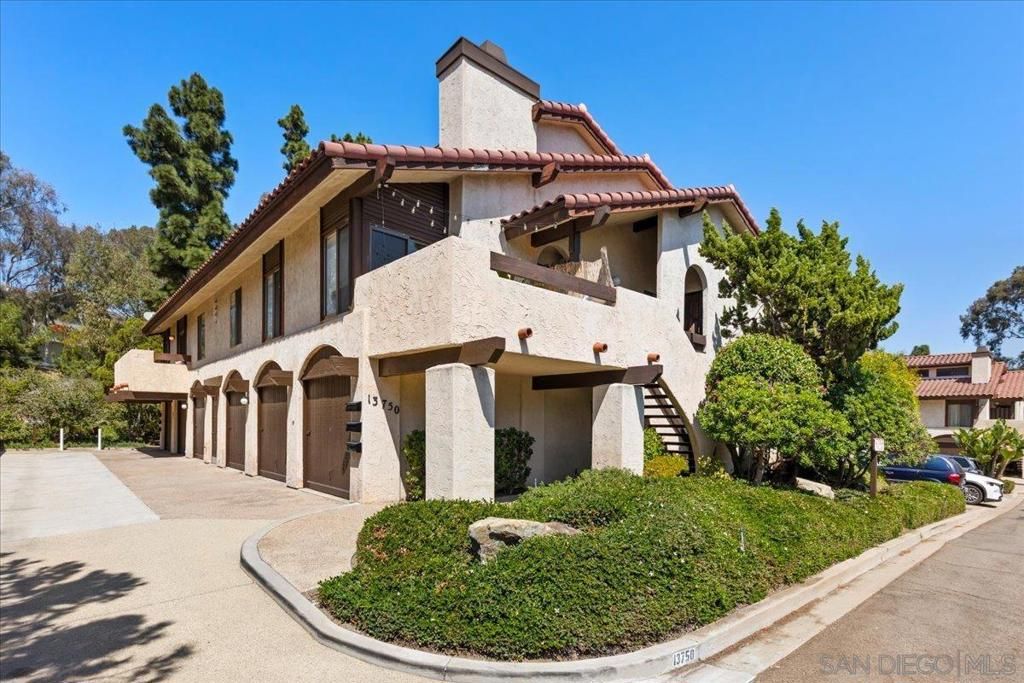 13750 Ruette Le Parc A, Del Mar, CA 92014