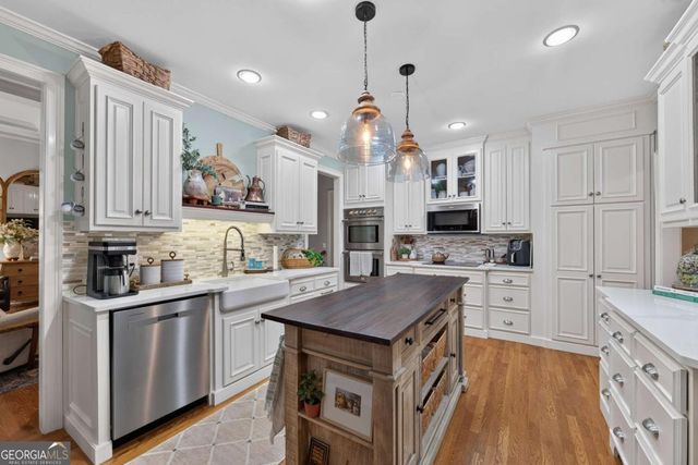 203 N Ridgeview Court, Canton, GA 30115