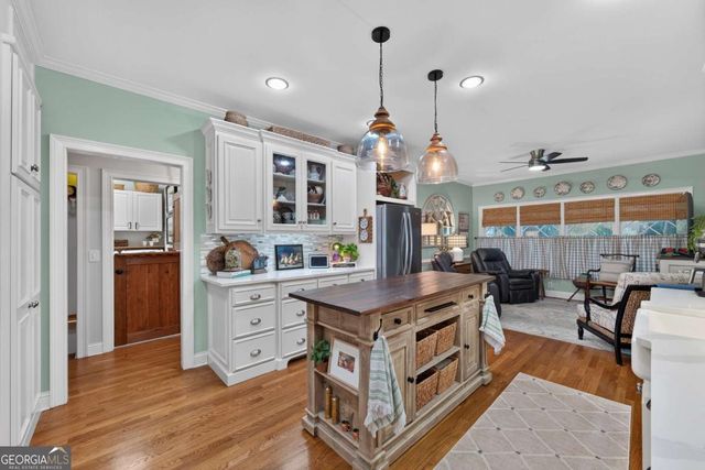 203 N Ridgeview Court, Canton, GA 30115