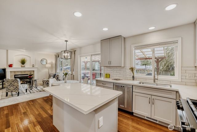 17708 11th Place W, Lynnwood, WA 98037