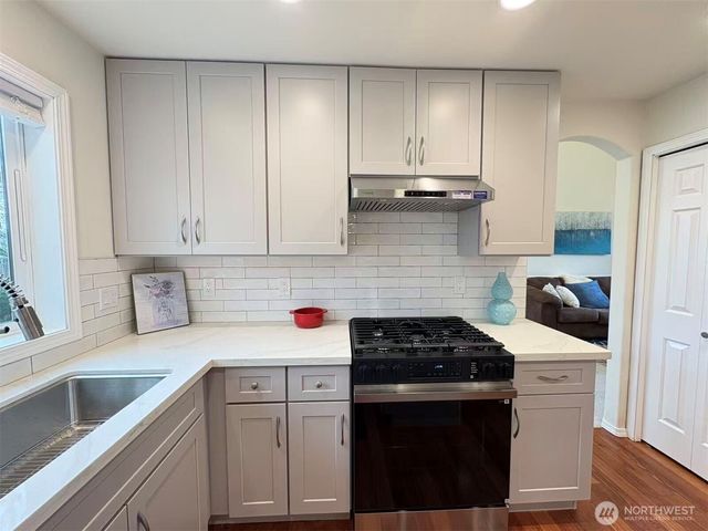 17708 11th Place W, Lynnwood, WA 98037