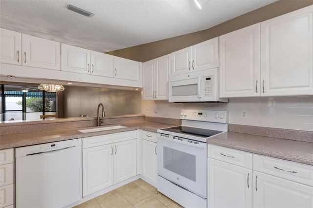 3441 BEEKMAN PLACE 40, Sarasota, FL 34235