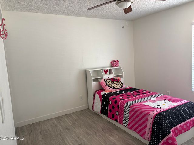 1521 W NOPAL Avenue, Mesa, AZ 85202