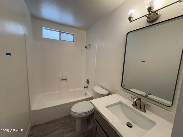 1521 W NOPAL Avenue, Mesa, AZ 85202