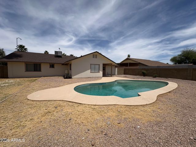 1521 W NOPAL Avenue, Mesa, AZ 85202