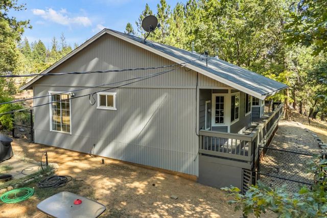 5467 Homestead Ct, Placerville, CA 95667