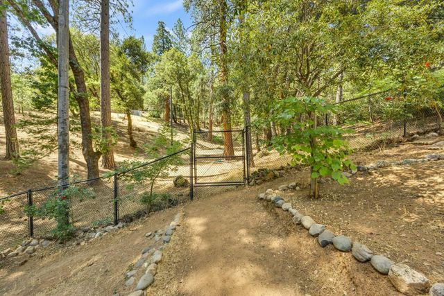 5467 Homestead Ct, Placerville, CA 95667