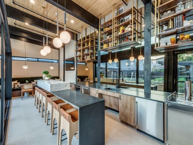 4715 Live Oak Street 106, Dallas, TX 75204