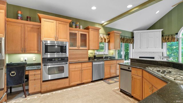 7609 Billingsley Woods Drive, Fort Wayne, IN 46804