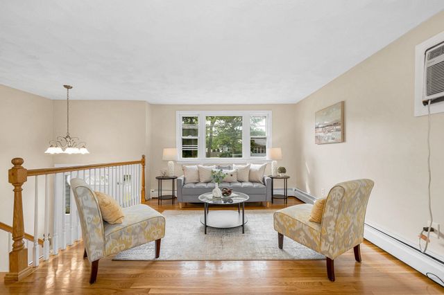 40 Lou Avenue, Salem, NH 03079