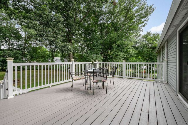 40 Lou Avenue, Salem, NH 03079