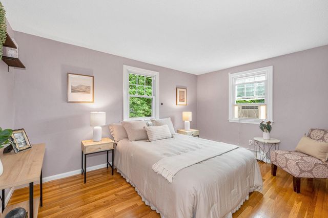 40 Lou Avenue, Salem, NH 03079