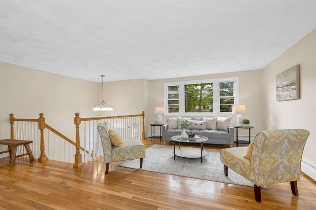 40 Lou Avenue, Salem, NH 03079