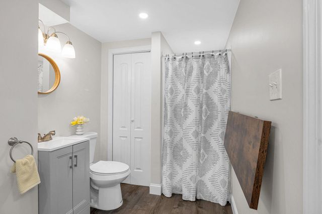 40 Lou Avenue, Salem, NH 03079