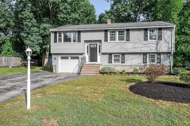 40 Lou Avenue, Salem, NH 03079
